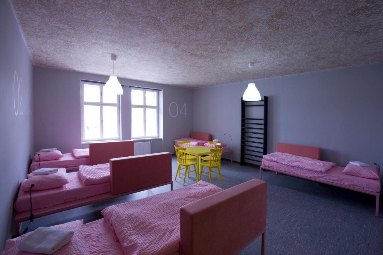 Hostel U Zlateho Kohouta Kroměříž Екстериор снимка